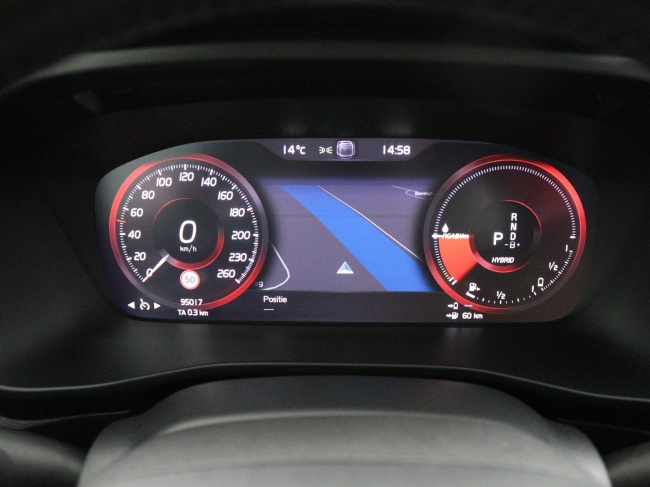 Volvo XC40 - 1.5 T5 Recharge Business Pro