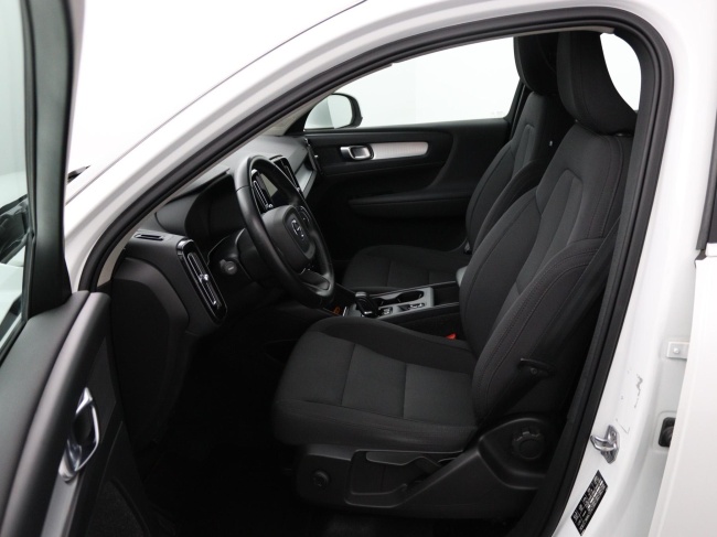 Volvo XC40 - 1.5 T5 Recharge Business Pro