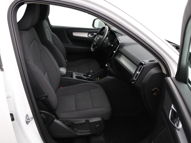 Volvo XC40 - 1.5 T5 Recharge Business Pro