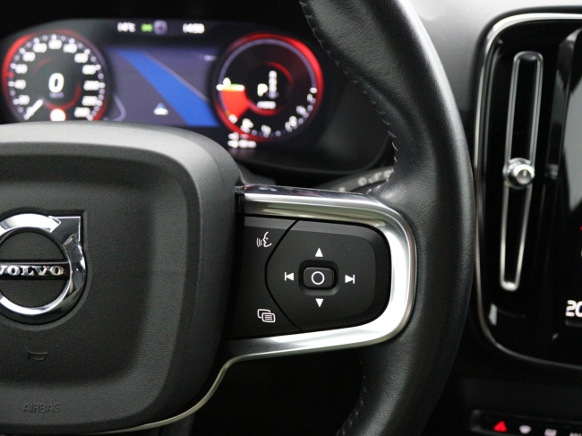 Volvo XC40 - 1.5 T5 Recharge Business Pro