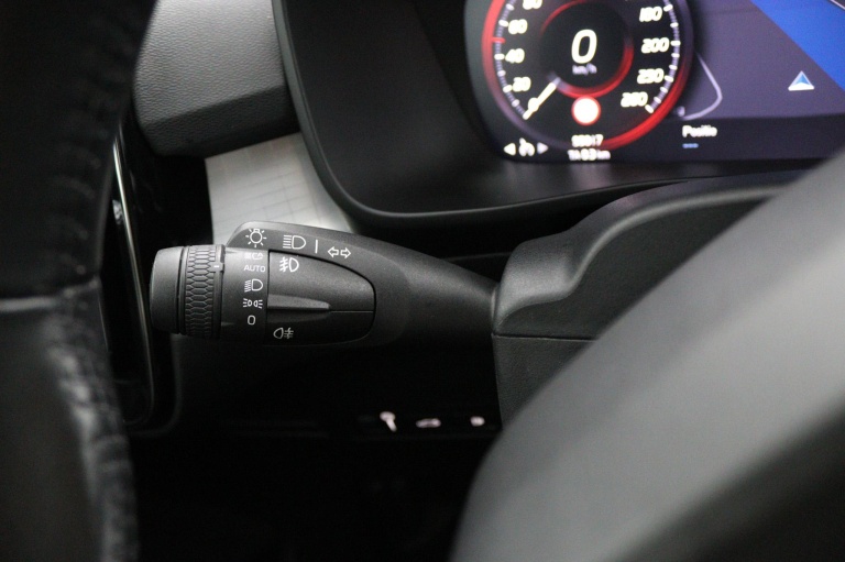 Volvo XC40 - 1.5 T5 Recharge Business Pro 15