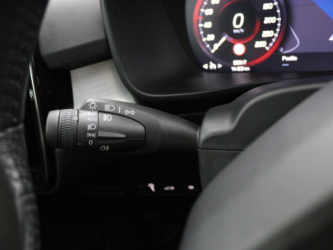 Volvo XC40 - 1.5 T5 Recharge Business Pro