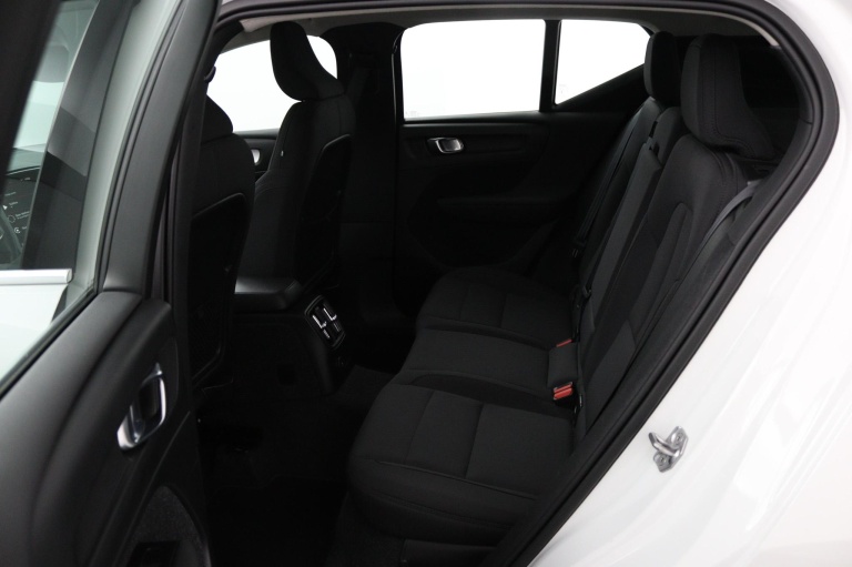 Volvo XC40 - 1.5 T5 Recharge Business Pro 25