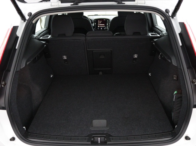 Volvo XC40 - 1.5 T5 Recharge Business Pro