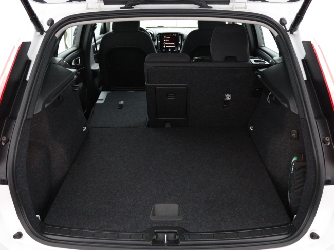 Volvo XC40 - 1.5 T5 Recharge Business Pro