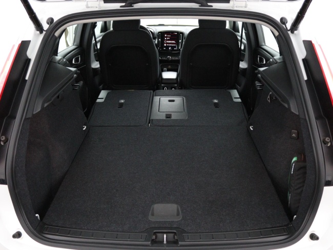 Volvo XC40 - 1.5 T5 Recharge Business Pro