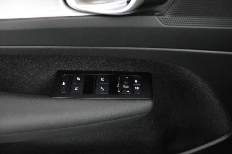 Volvo XC40 - 1.5 T5 Recharge Business Pro 31