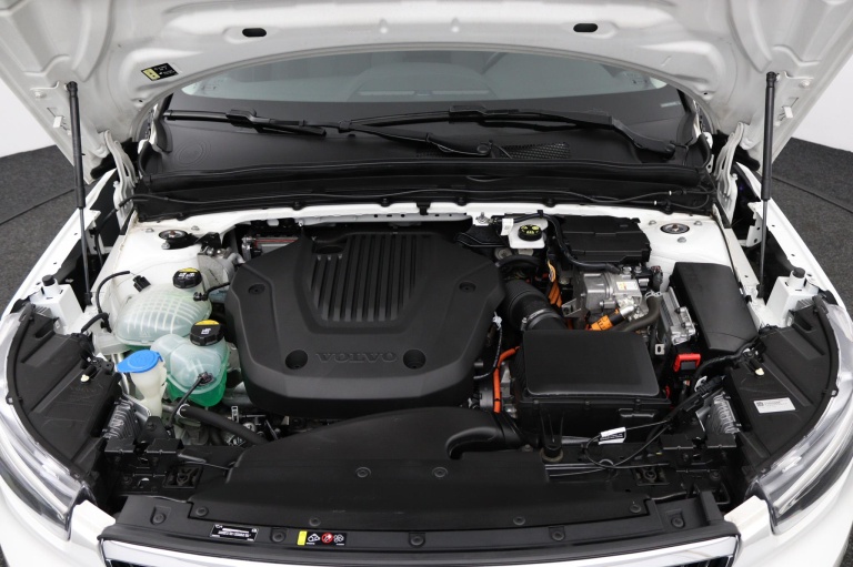 Volvo XC40 - 1.5 T5 Recharge Business Pro 36