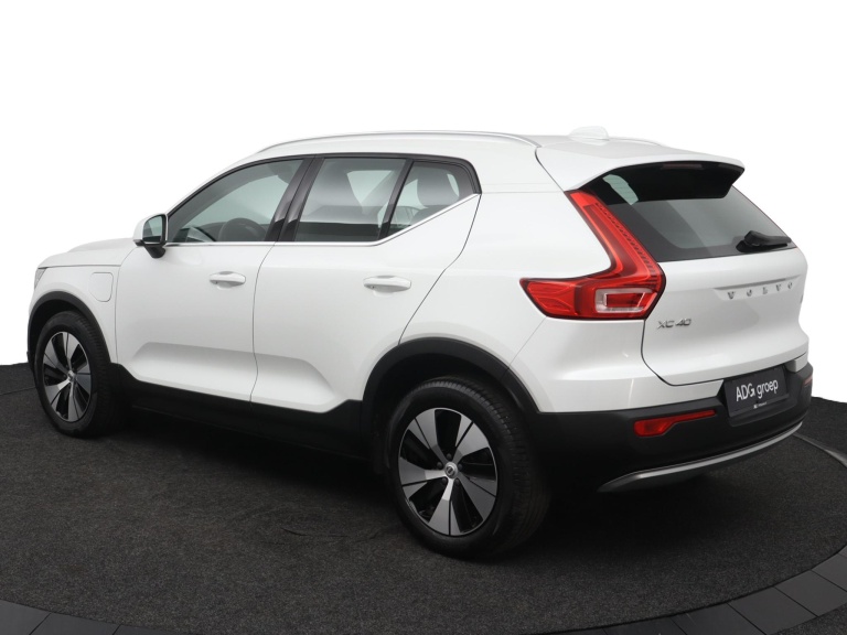 Volvo XC40 - 1.5 T5 Recharge Business Pro 4