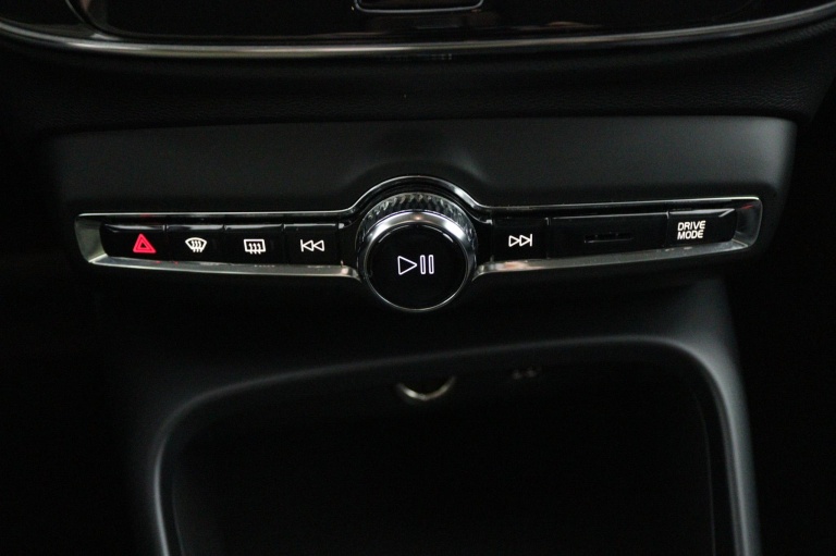 Volvo XC40 - 1.5 T5 Recharge Business Pro 43