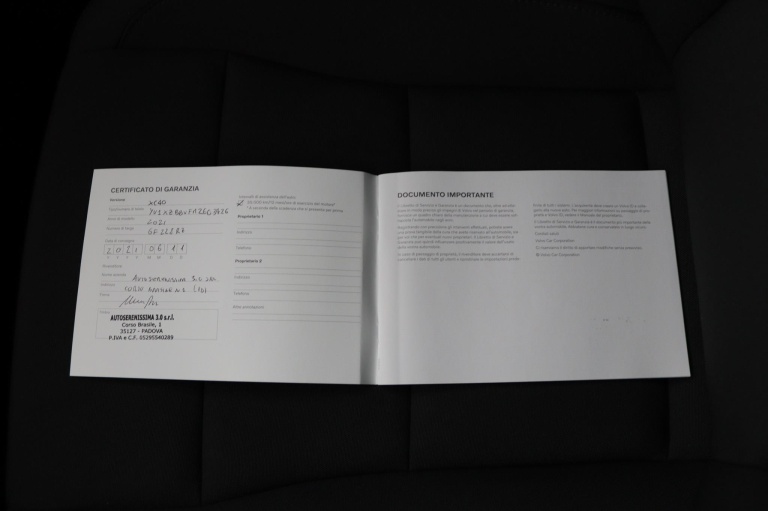 Volvo XC40 - 1.5 T5 Recharge Business Pro 45