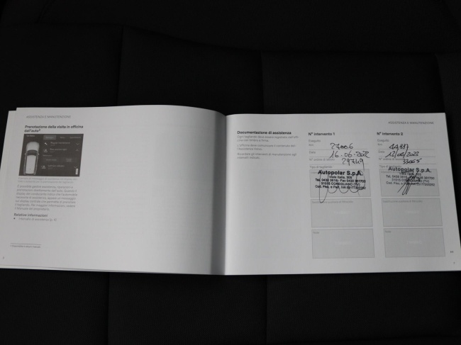 Volvo XC40 - 1.5 T5 Recharge Business Pro