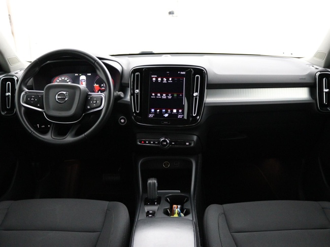 Volvo XC40 - 1.5 T5 Recharge Business Pro