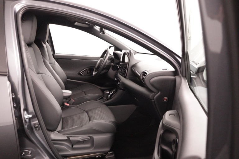 Toyota Yaris - 1.5 Hybrid 130 Executive 19