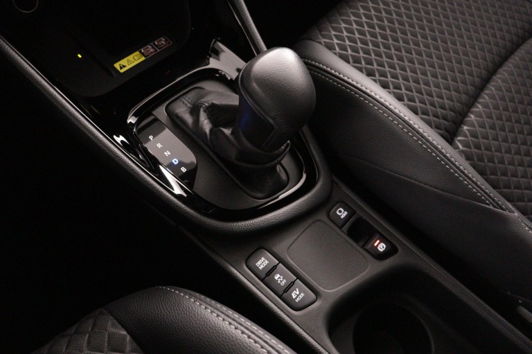 Toyota Yaris - 1.5 Hybrid 130 Executive 27