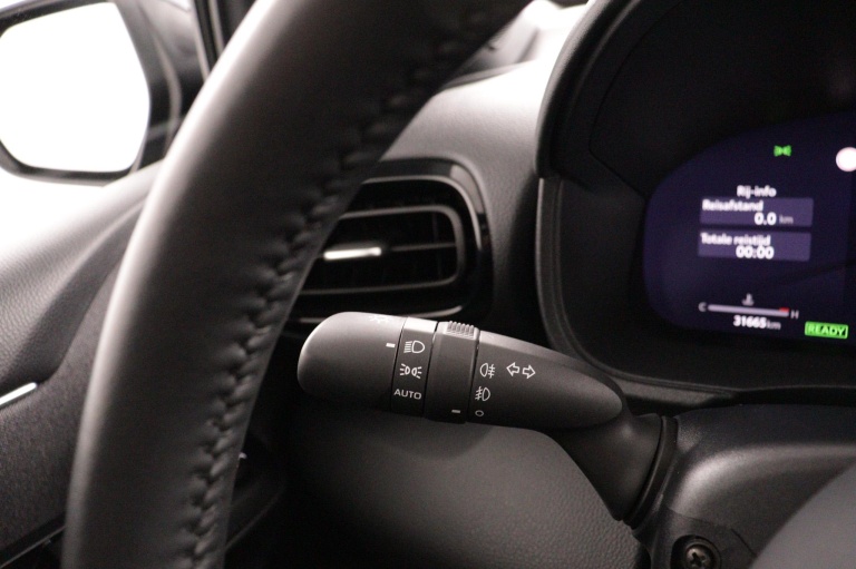 Toyota Yaris - 1.5 Hybrid 130 Executive 31