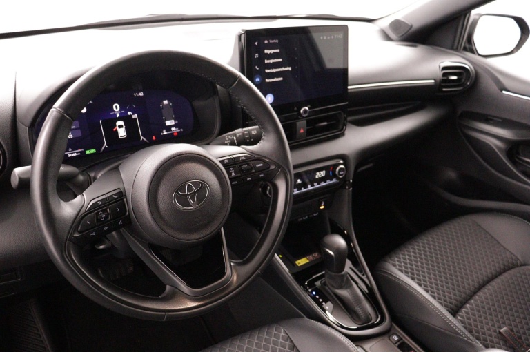 Toyota Yaris - 1.5 Hybrid 130 Executive 39