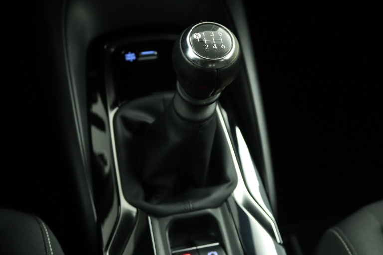 Toyota Corolla Touring Sports - 1.2 Turbo Active 23