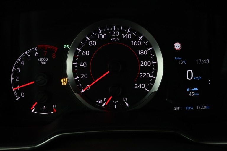 Toyota Corolla Touring Sports - 1.2 Turbo Active 42