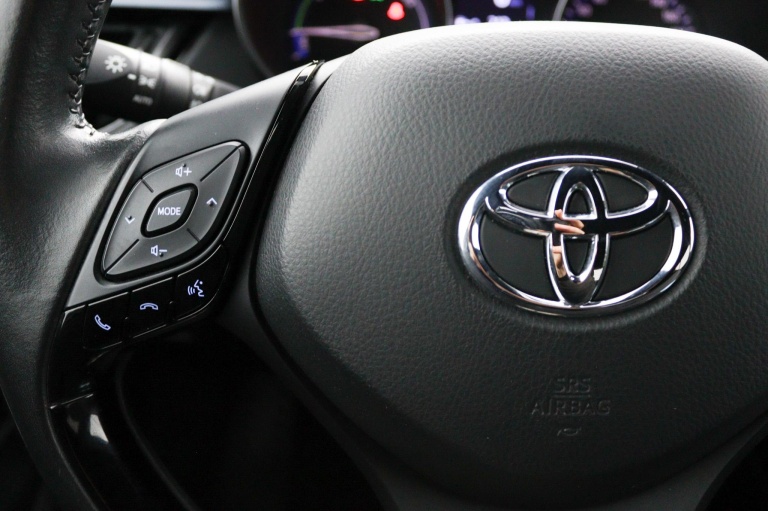 Toyota C-HR - 2.0 Hybrid First Edition 19