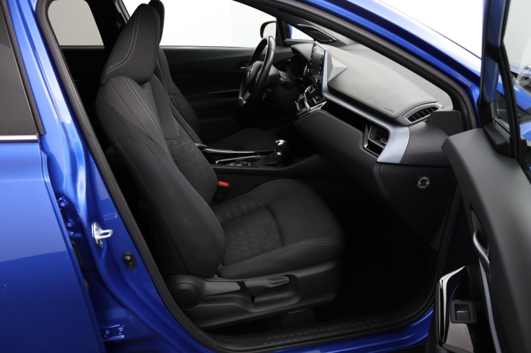 Toyota C-HR - 2.0 Hybrid First Edition 22