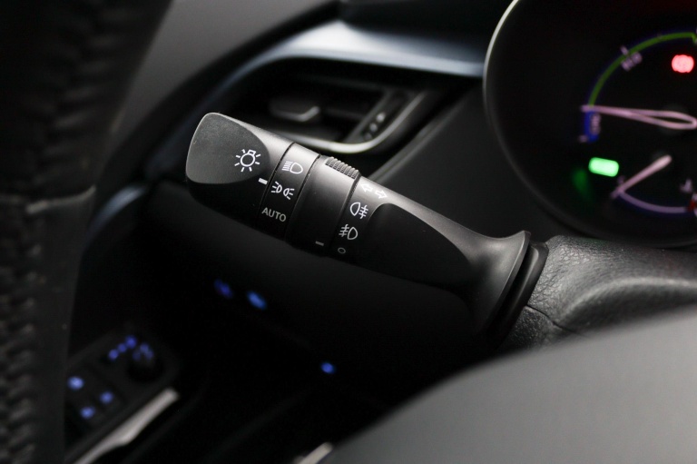 Toyota C-HR - 2.0 Hybrid First Edition 31