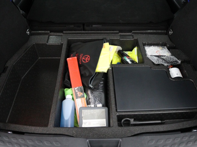 Toyota C-HR - 2.0 Hybrid First Edition