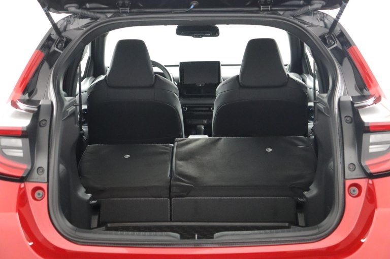 Toyota Yaris - 1.5 Hybrid Executive 26