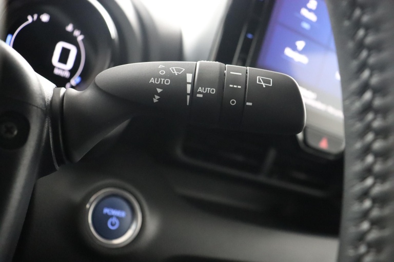 Toyota Yaris - 1.5 Hybrid Executive 32