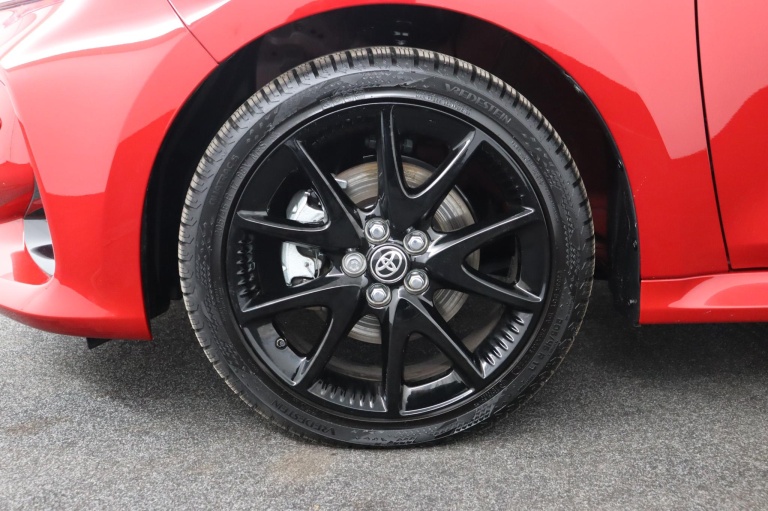 Toyota Yaris - 1.5 Hybrid Executive 38