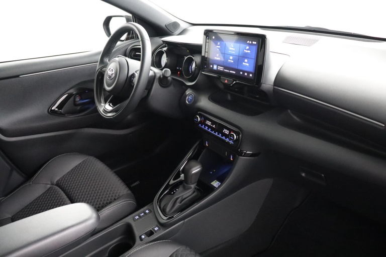 Toyota Yaris - 1.5 Hybrid Executive 64