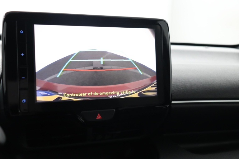 Toyota Yaris - 1.5 Hybrid Executive 9