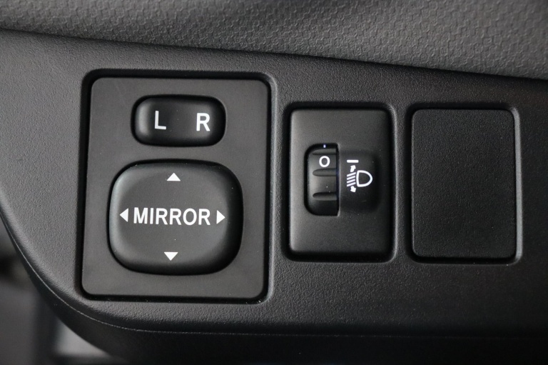 Toyota Yaris - 1.5 Hybrid Trend 30