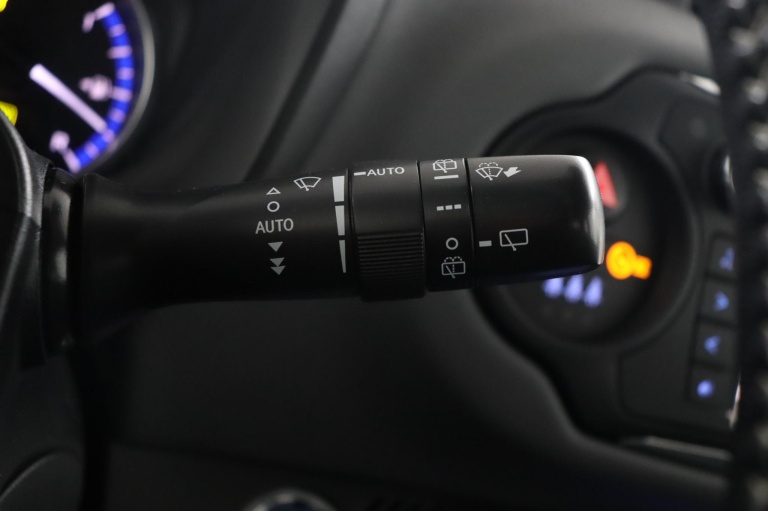 Toyota Yaris - 1.5 Hybrid Trend 33