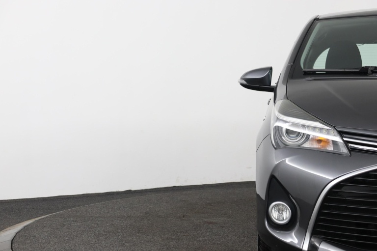 Toyota Yaris - 1.5 Hybrid Trend 37
