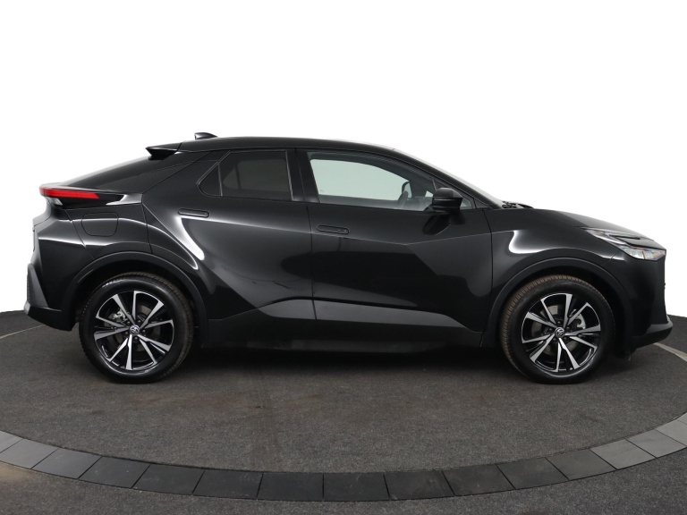 Toyota C-HR - 2.0 Plug-in Hybrid 220 Dynamic 13