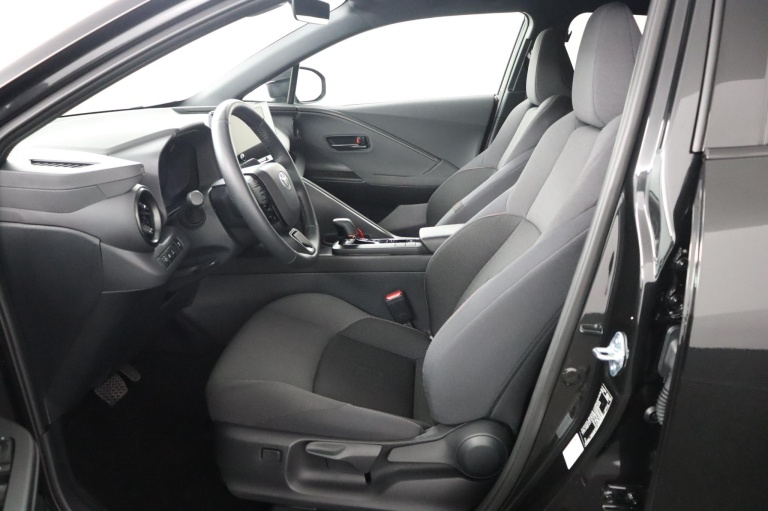 Toyota C-HR - 2.0 Plug-in Hybrid 220 Dynamic 17