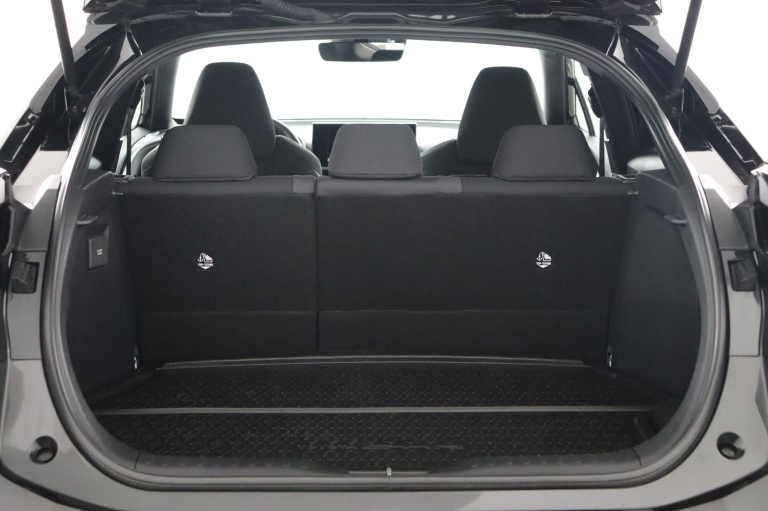 Toyota C-HR - 2.0 Plug-in Hybrid 220 Dynamic 23