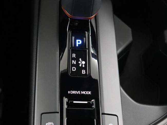 Toyota C-HR - 2.0 Plug-in Hybrid 220 Dynamic