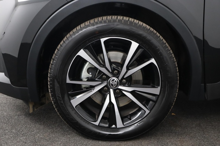 Toyota C-HR - 2.0 Plug-in Hybrid 220 Dynamic 38