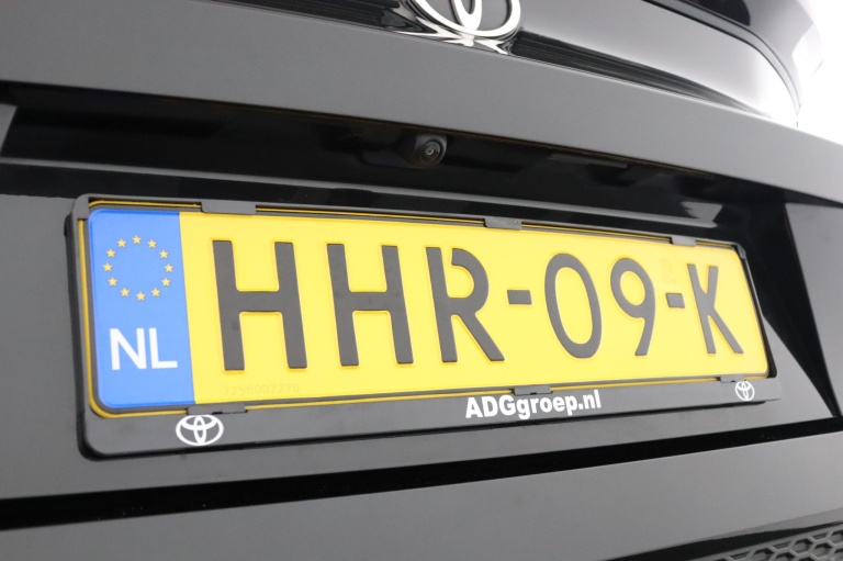 Toyota C-HR - 2.0 Plug-in Hybrid 220 Dynamic 42