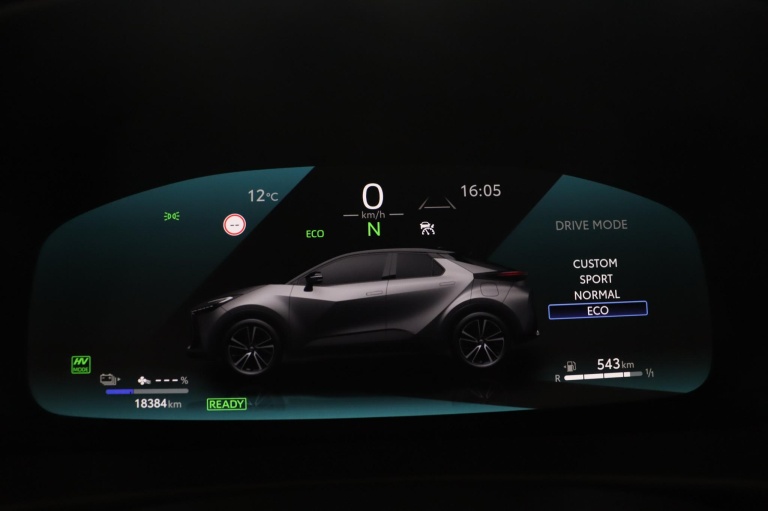 Toyota C-HR - 2.0 Plug-in Hybrid 220 Dynamic 52