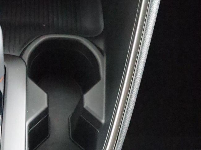 Toyota C-HR - 2.0 Plug-in Hybrid 220 Dynamic