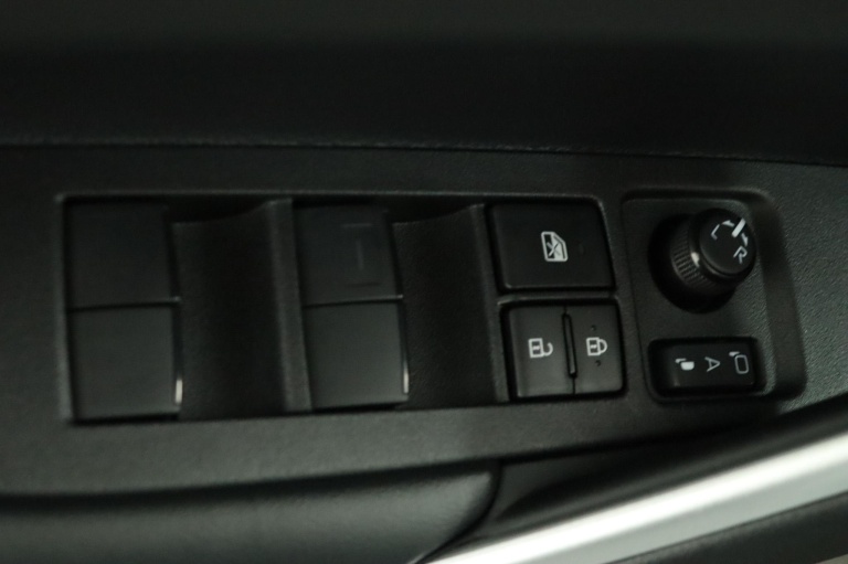 Toyota Corolla Cross - Hybrid 140 Active 29