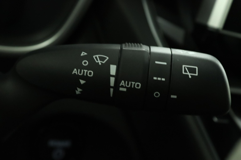 Toyota Corolla Cross - Hybrid 140 Active 32