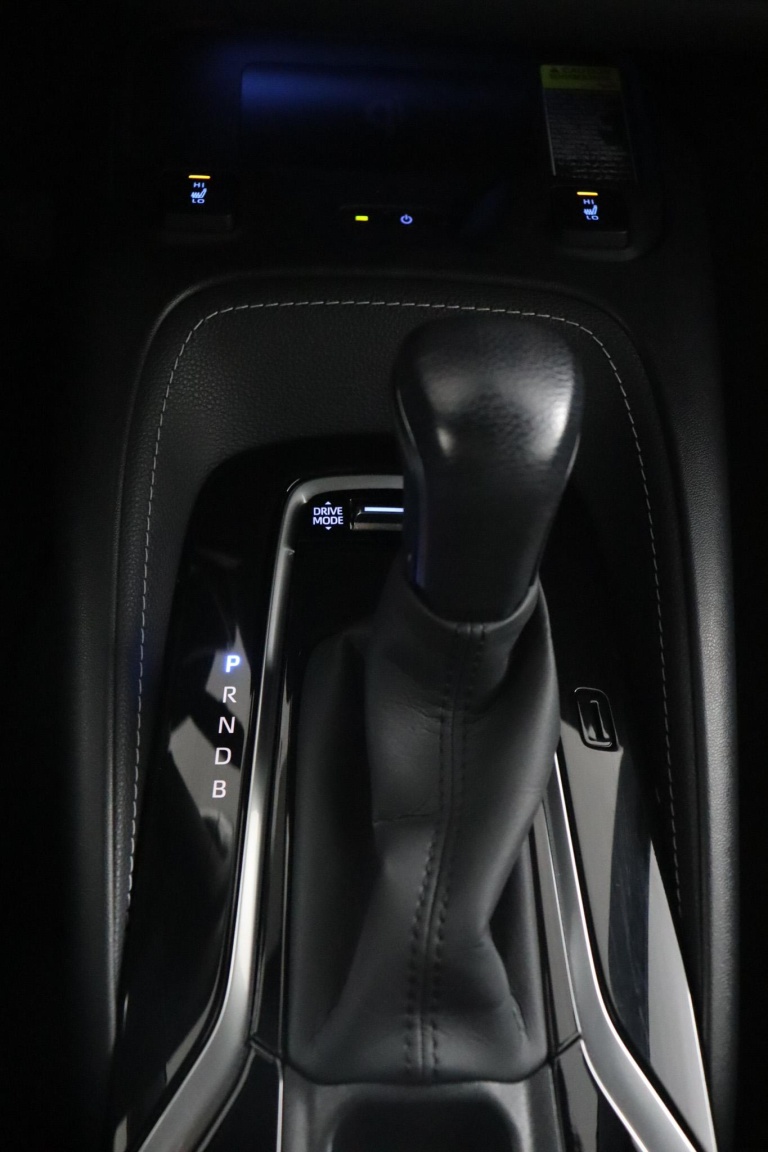 Toyota Corolla Touring Sports - 1.8 Hybrid TeamNL 26