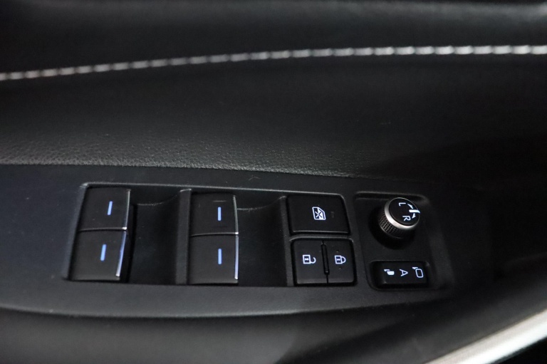 Toyota Corolla Touring Sports - 1.8 Hybrid TeamNL 27