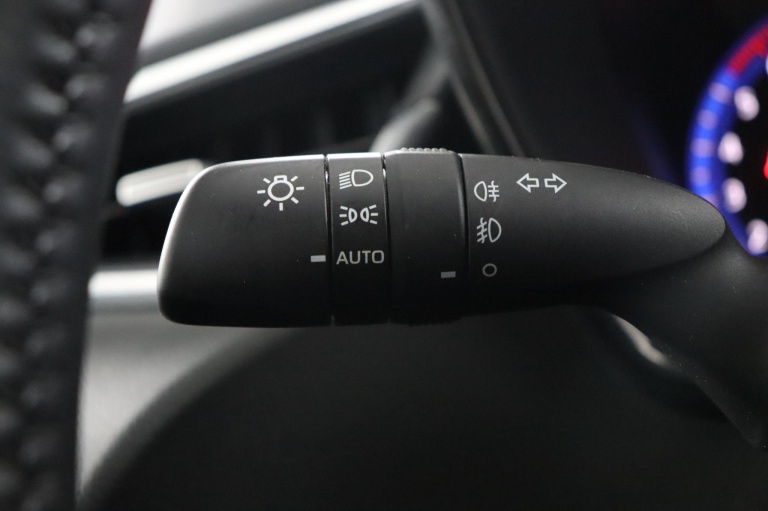 Toyota Corolla Touring Sports - 1.8 Hybrid TeamNL 29