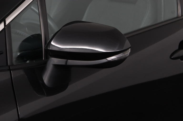 Toyota Corolla Touring Sports - 1.8 Hybrid TeamNL 34