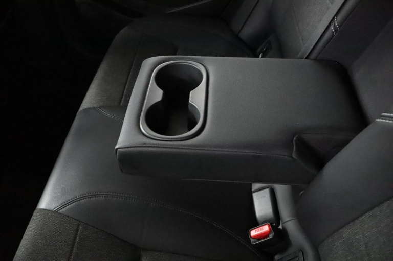 Toyota Corolla Touring Sports - 1.8 Hybrid TeamNL 38